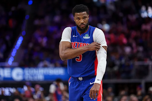 开云APP-Shams：活塞球员马利克·比斯利因涉嫌非法投资受到调查