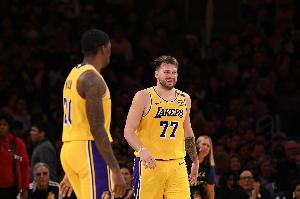 东契奇：DFS训练时喷了我很多垃圾话 我不懂他为什么比赛不这么干