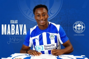 利物浦官方：20岁小将伊萨克-马巴亚租借加盟维冈竞技，为期1年